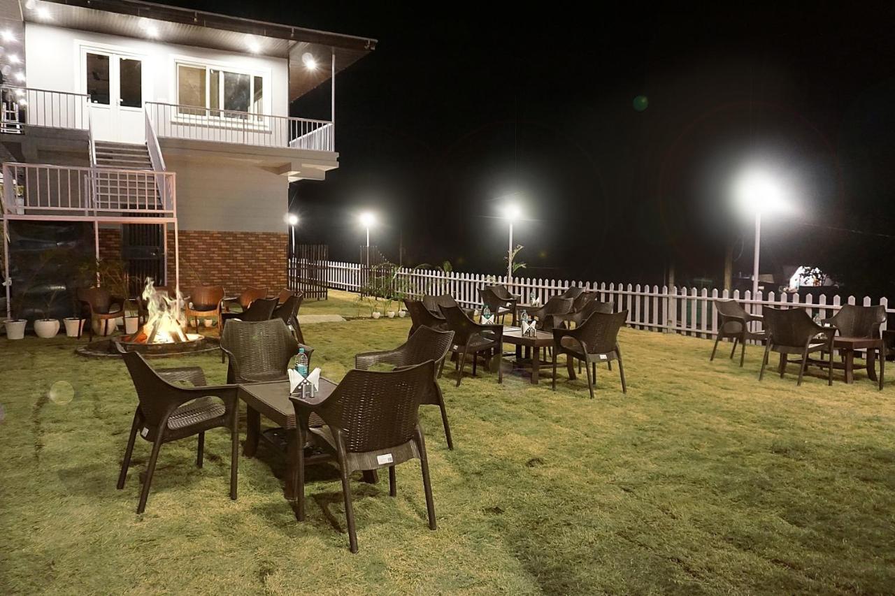 Sl Manor Hill Resort מוסורי מראה חיצוני תמונה